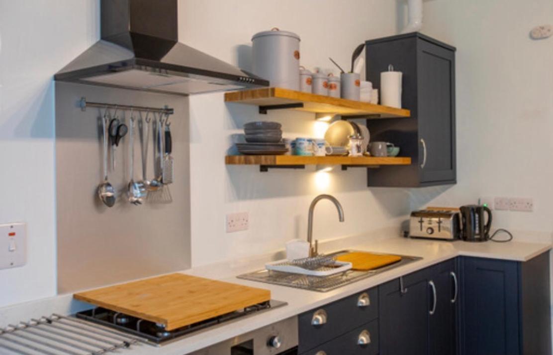 Josies Place At Waters Edge Self Catering Apartment Glenarm Экстерьер фото